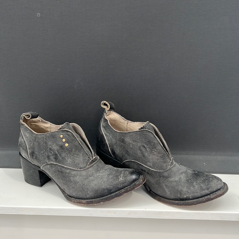 Women’s Heeled Boot